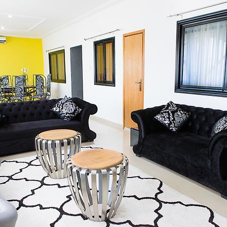 Maxwell Court Apartments Accra Kültér fotó
