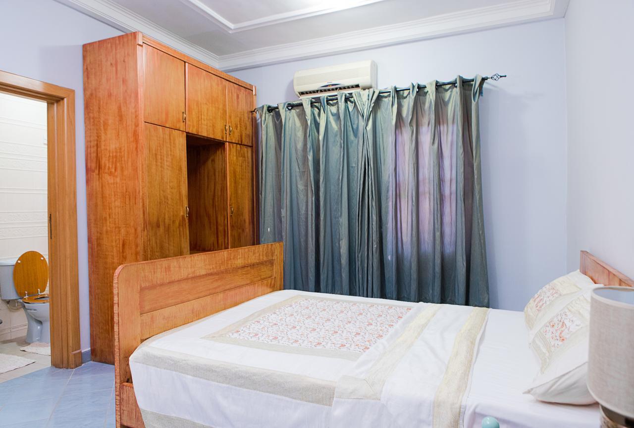 Maxwell Court Apartments Accra Kültér fotó