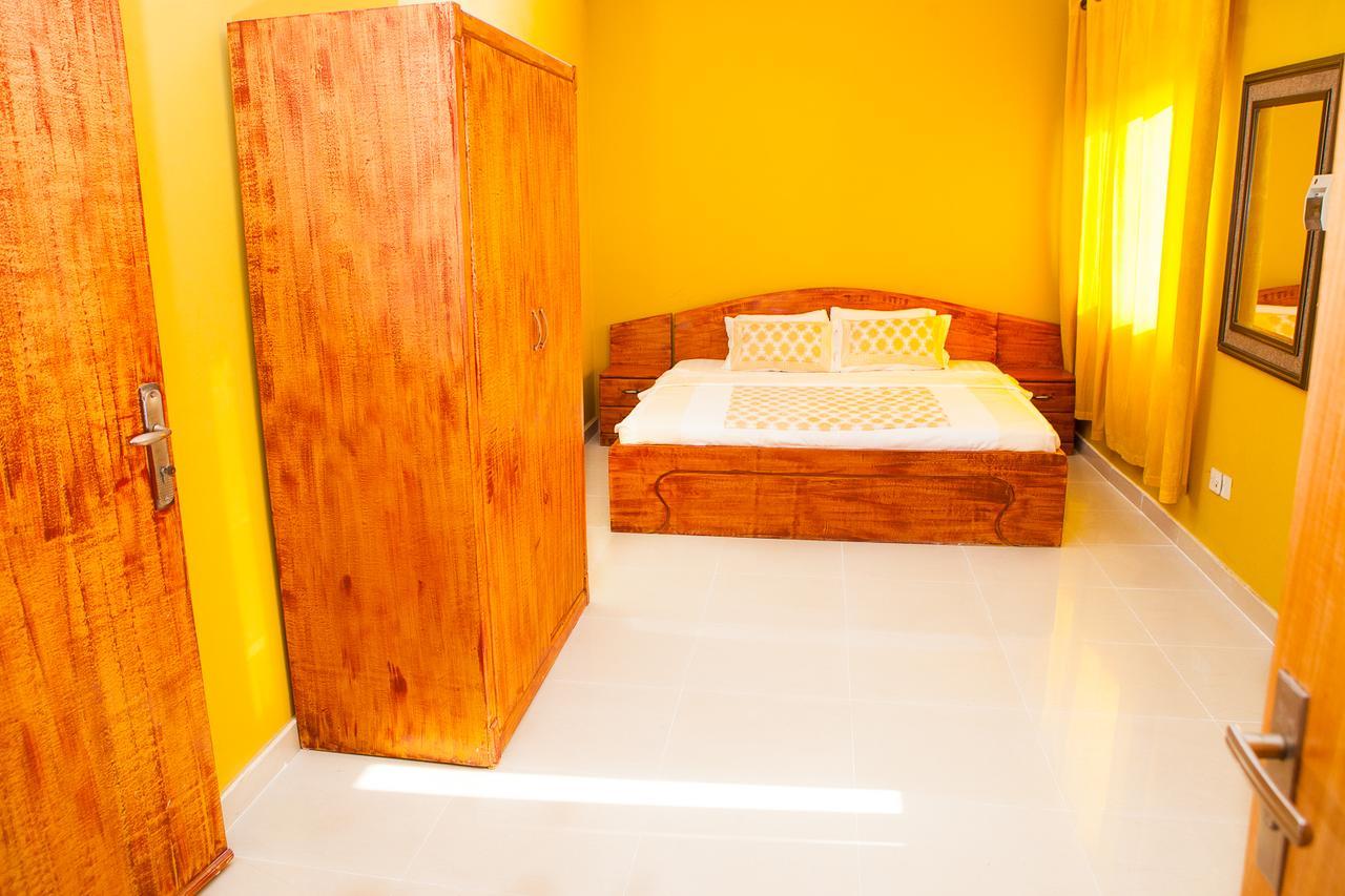 Maxwell Court Apartments Accra Kültér fotó