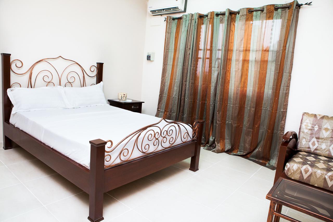 Maxwell Court Apartments Accra Kültér fotó