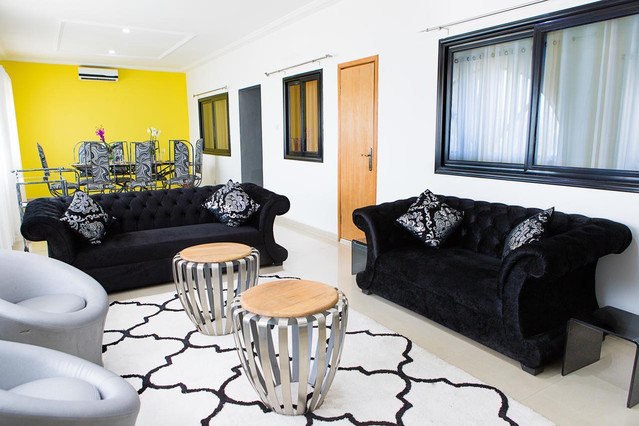 Maxwell Court Apartments Accra Kültér fotó