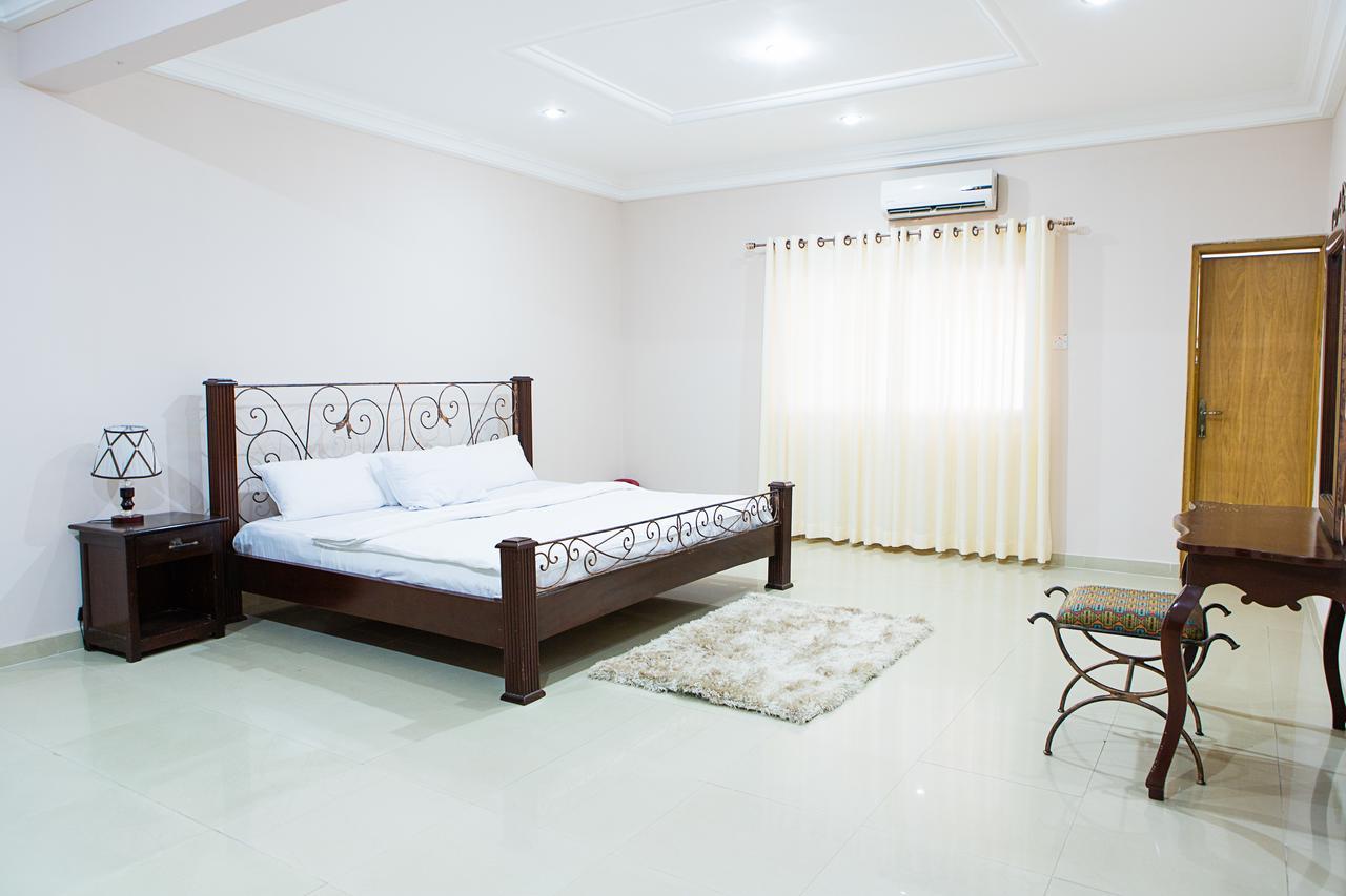 Maxwell Court Apartments Accra Kültér fotó