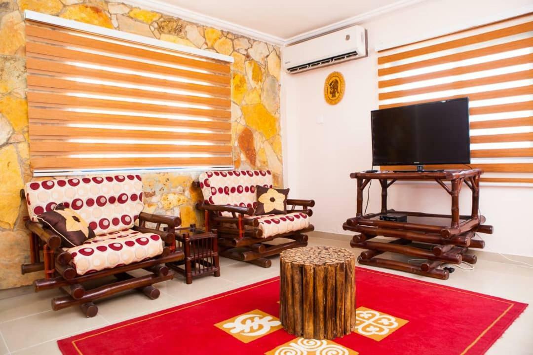 Maxwell Court Apartments Accra Kültér fotó